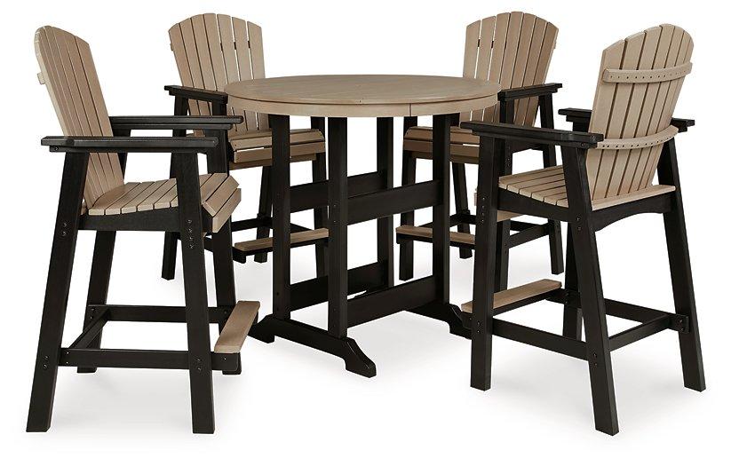 Fairen Trail Outdoor Dining Set