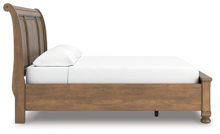 Feddinger Panel Storage Bed