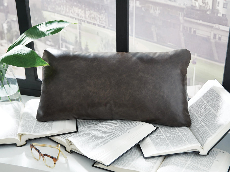 Danvale Pillow (Set of 4)